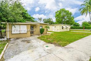 5605 Taylor St, Hollywood, FL