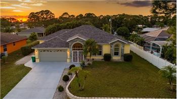 Primary listing photos for listing ID 595152