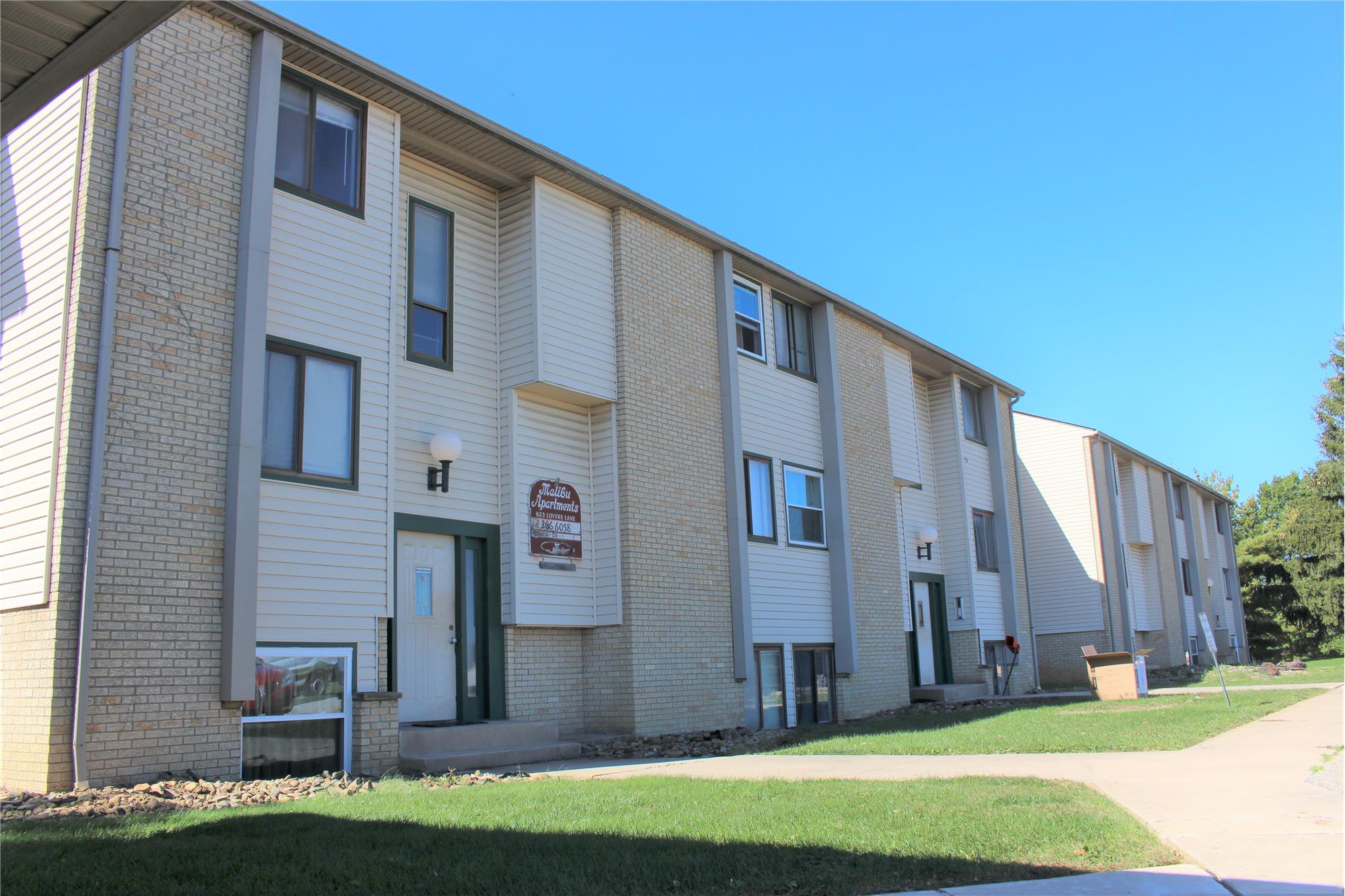 623 Lovers Lane Apartment A2, Steubenville, OH 43952 By Cedar One