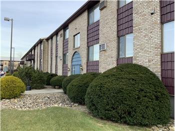 200 Fernwood Rd. Apt. #16, Wintersville, OH