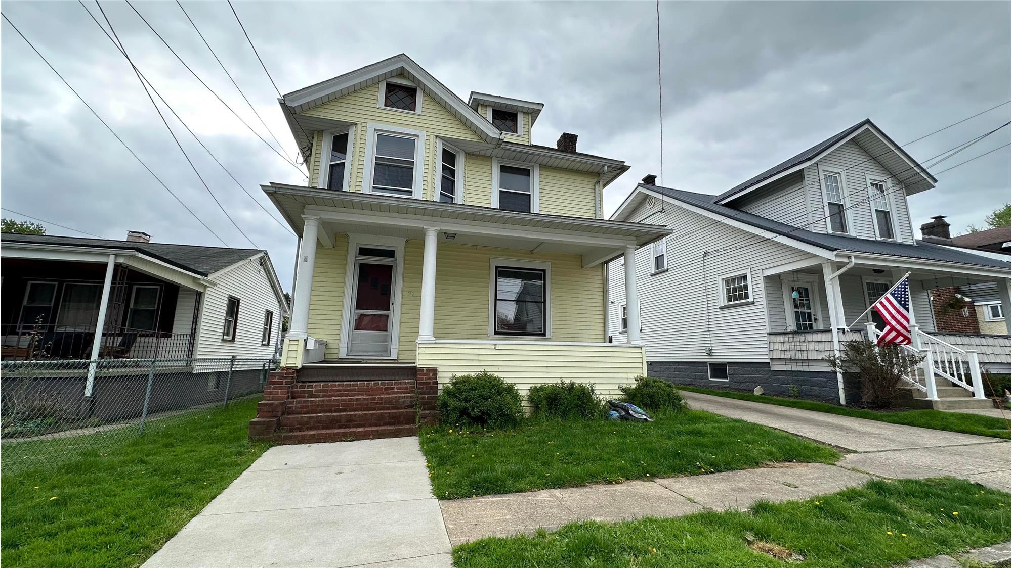 37 Arcadia Ave., Wheeling, WV 26003 By Zoe, Kerri, Lisa, Nate, Gina