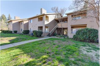 Primary listing photos for listing ID 561404