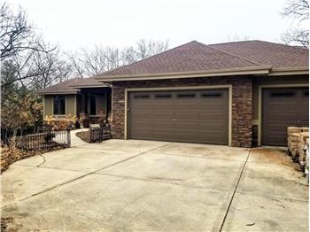 Primary listing photos for listing ID 564276