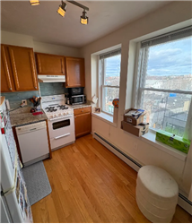 1054 Cambridge St 4R, Cambridge, MA