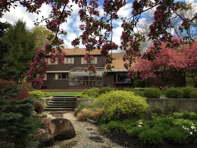 122 Worcester Rd