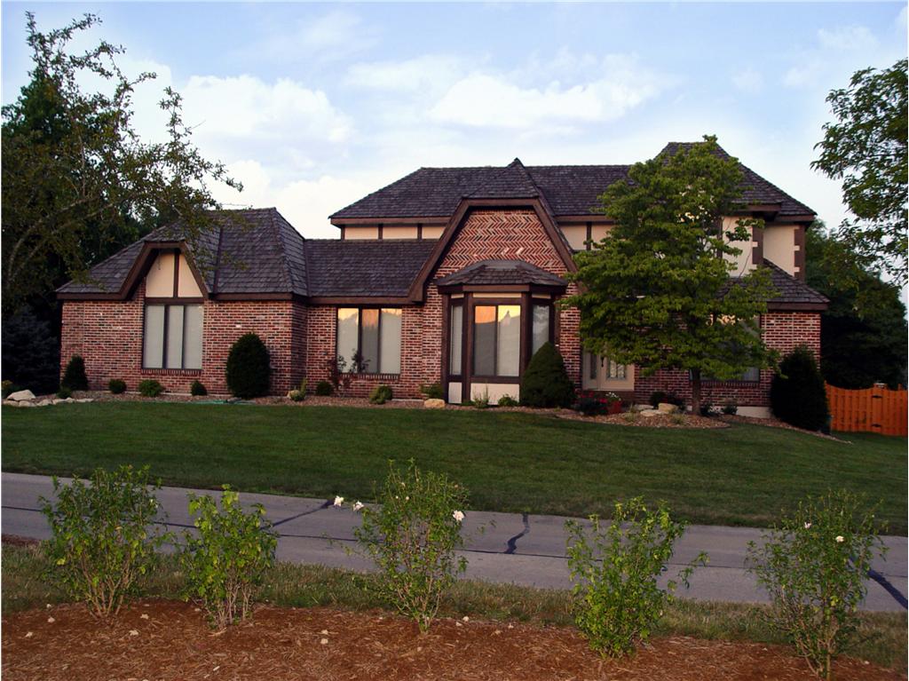 609 Woodbriar Lane, Saint Peters, MO 63376 By Roland Hauhe (Listed by