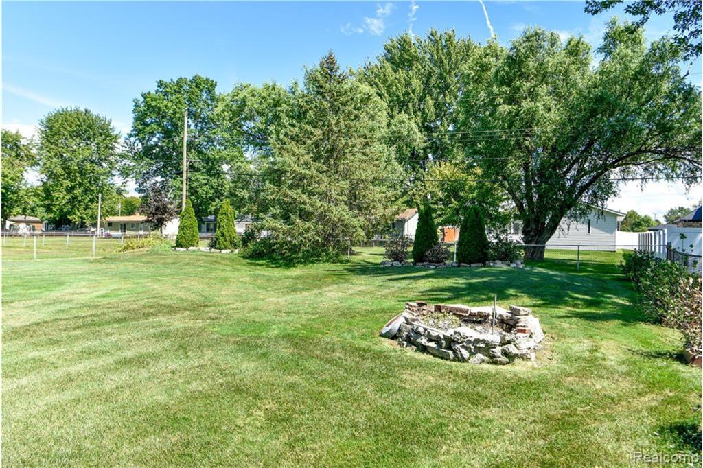 Background image for the property website design