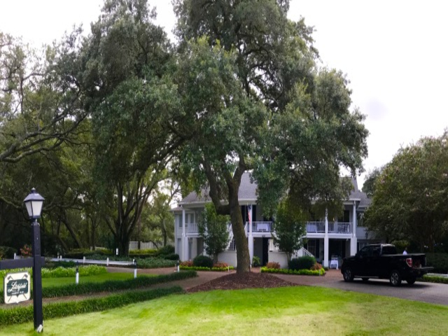 Litchfield Country Club Clubhouse