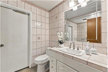 LOVELY TILE IN BATHS!!