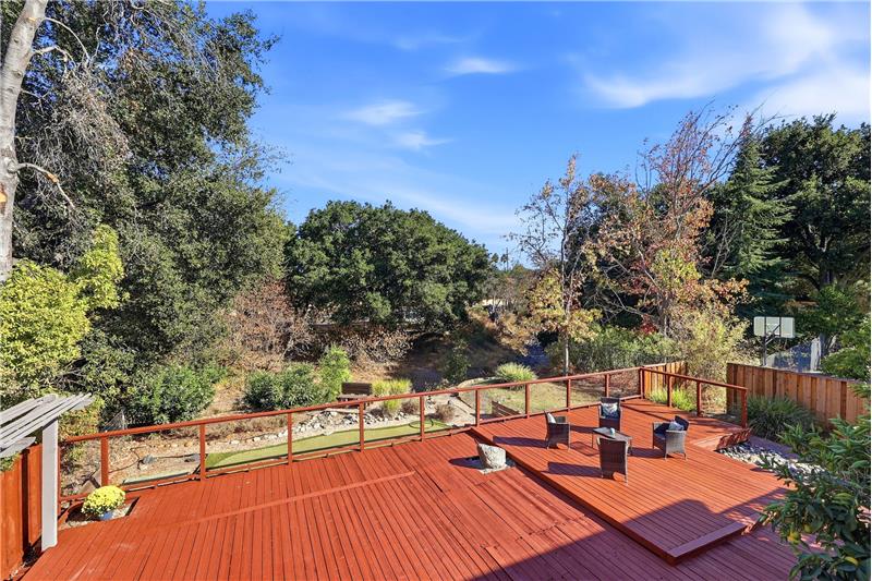 ENJOY ENTERTAINING ON YOUR NEWLY STAINED DECK!!