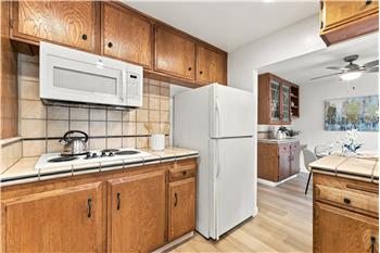 ALL WHITE APPLIANCES & STAINLESS STEEL DISHWASHER!!