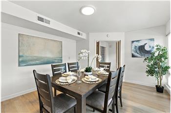 BIG, BRIGHT & BEAUTIFUL HOME!!