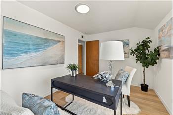 NEWER, ENERGY-EFFICIENT FURNACE SYSTEM, LOCATED IN CEILING!!