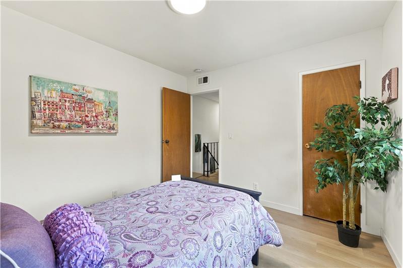 WELL-MAINTAINED HOME!!