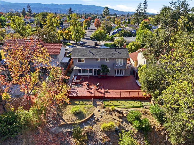 BACKYARD OVERLOOKS SARATOGA CREEK!!