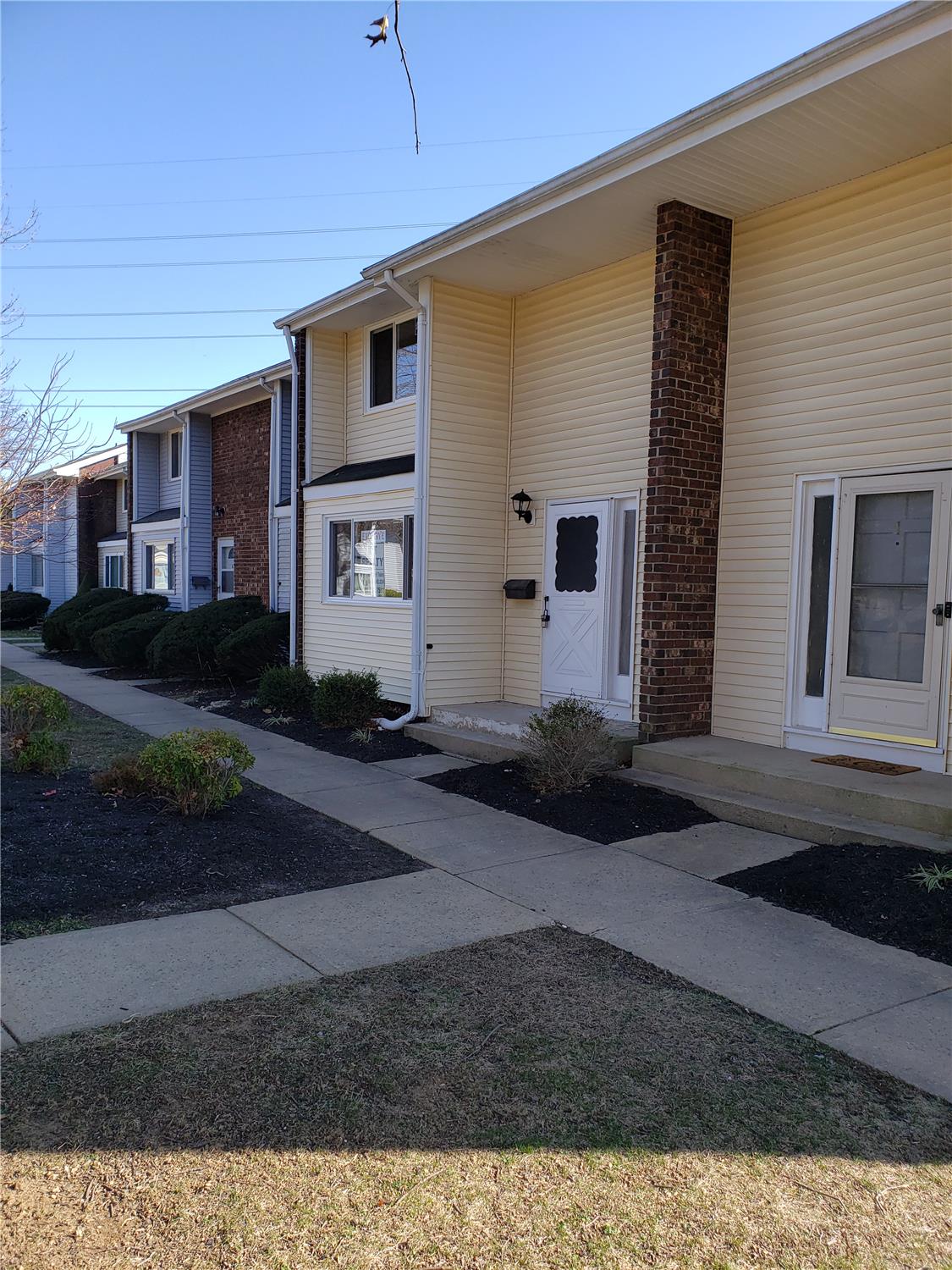 Q2 QUINCY CIR, DAYTON, NJ 088101340 MLS 2104953 By Ketan "Kenny